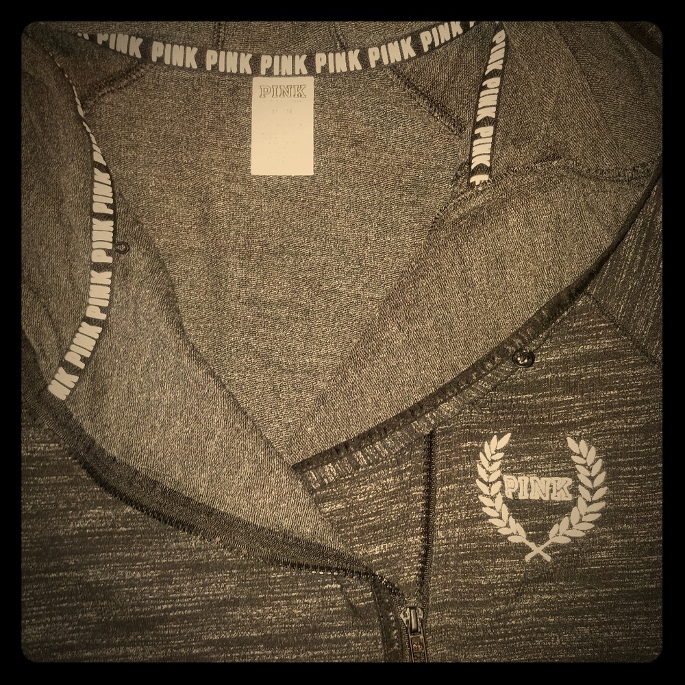 Sweatshirt w/thumb holes V.S.